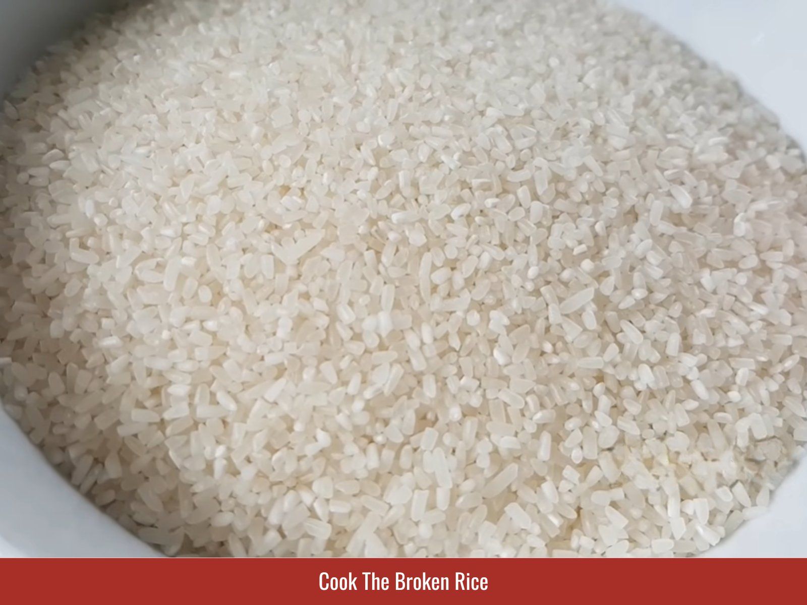 Broken rice cooking until fluffy and tender