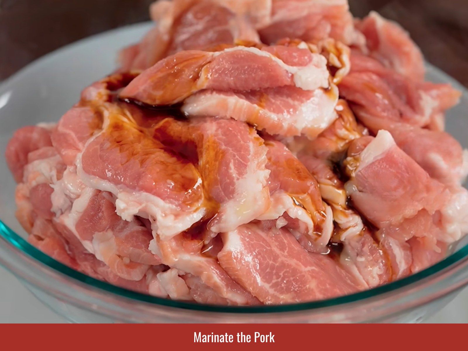 Marinating pork with lemongrass marinade