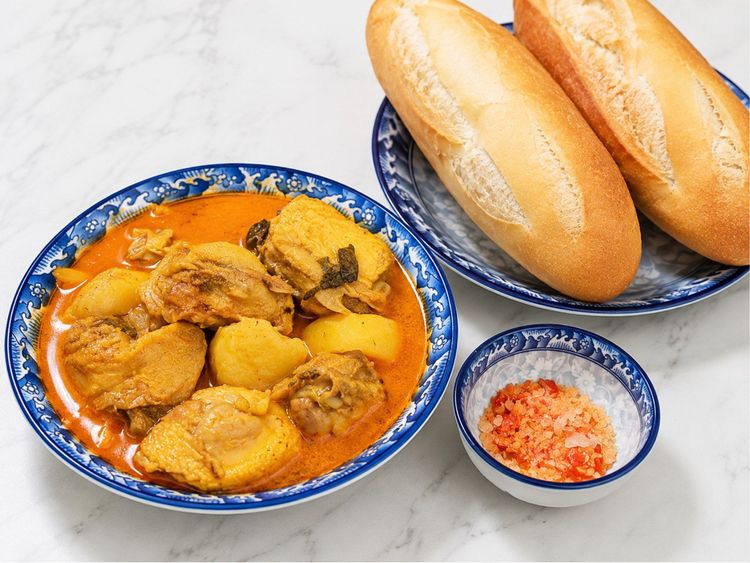 Vietnamese Chicken Curry Recipe - Southern Cà Ri Gà