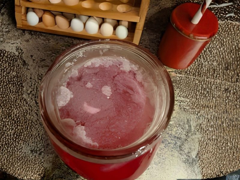 mold is a sign of spoiled hot sauce