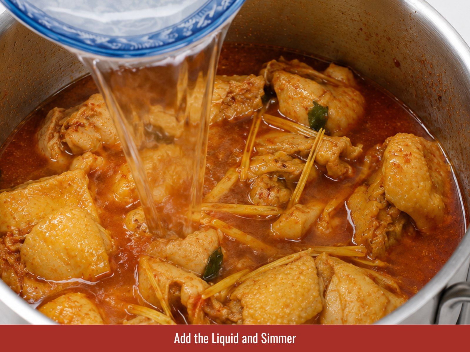 Simmer chicken curry broth